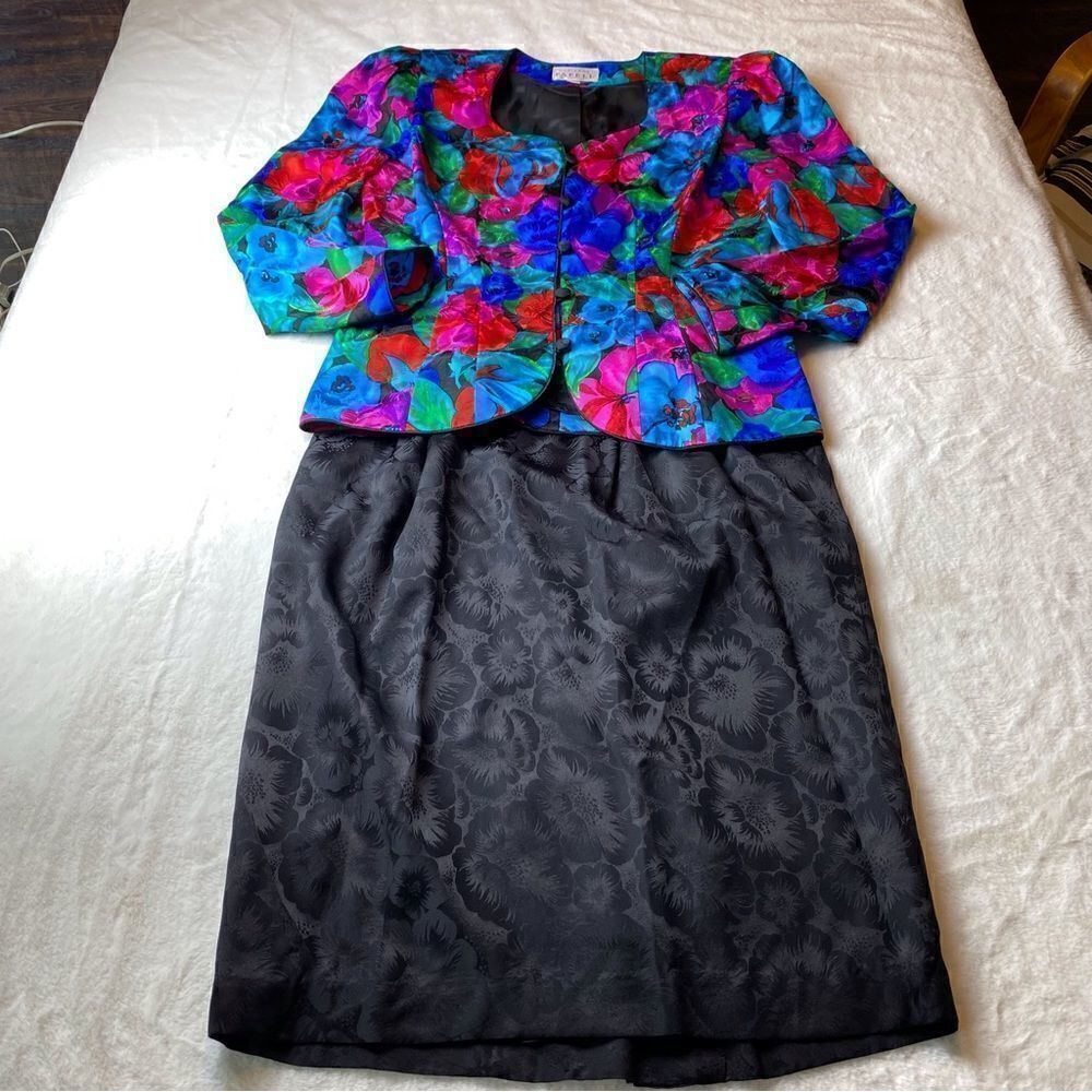 Adrianna Papell Vintage Silk 2 Piece Floral Top Black Skirt Set Size 10